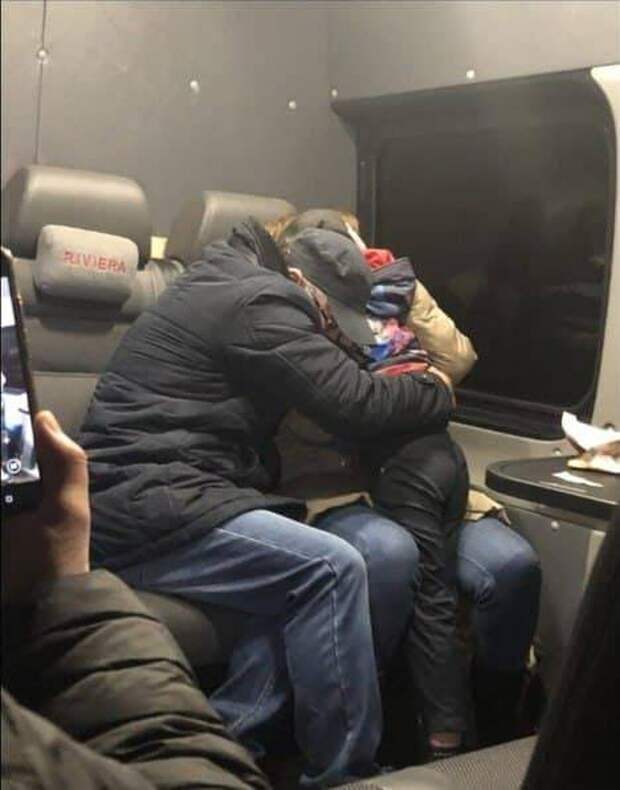 Михаил Мень и 700 млн рублей, найден пропавший мальчик, сборная России проиграла Сербии. Неделя в фотогалерее