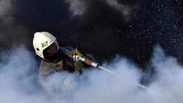 В результате пожара в жилом доме в Кувейте погибли 49 человек