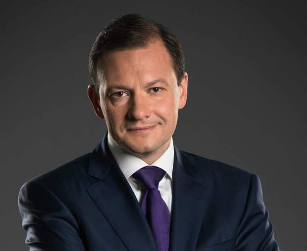 Сбежавший из России журналист и телеведущий Брилев вернулся из “служебной командировки” и посетил ПМЭФ