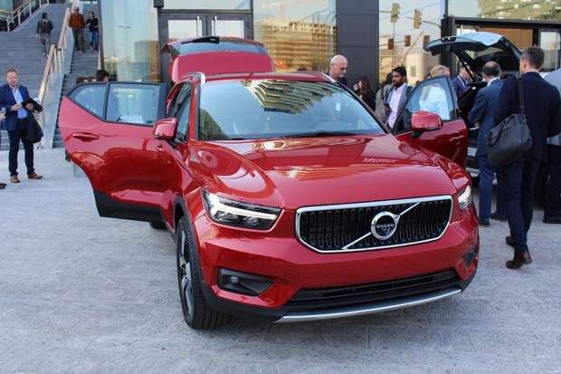 Volvo показала соперника BMW X1, Mercedes GLA и Range Rover Evoque