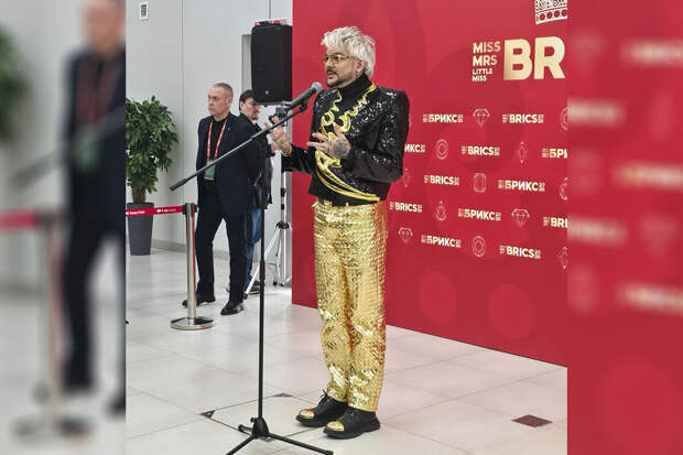 Певец Филипп Киркоров заявил, что поддержал бы дочь на конкурсе красоты