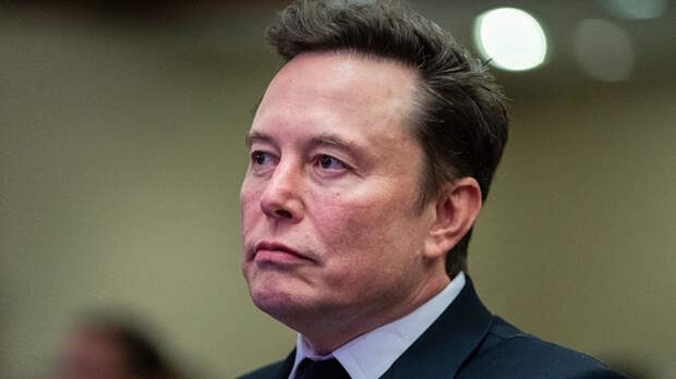 Маск считает, что трансгендеры склонны к насилию и в этом причина массовых протестов против Tesla