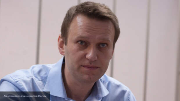 Политолог Сосновский озвучил первый вопрос Навальному в случае интервью