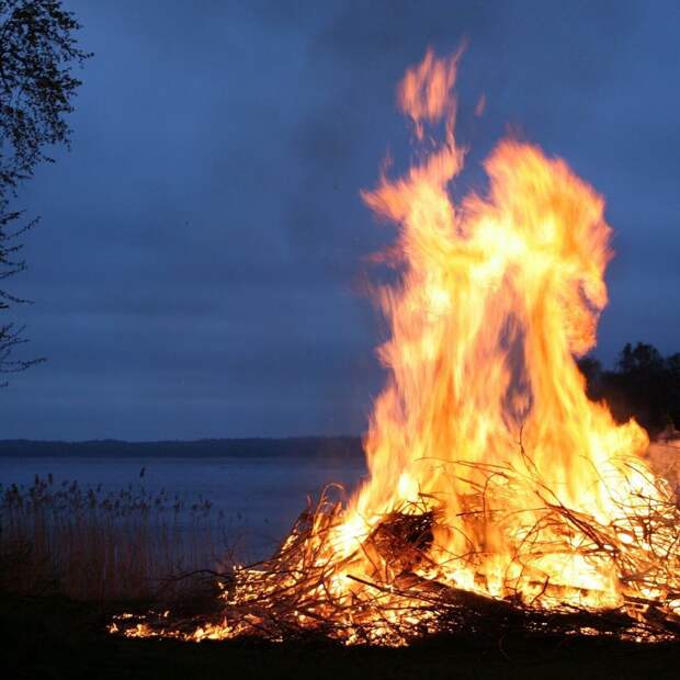 fire-123784-1920 alt