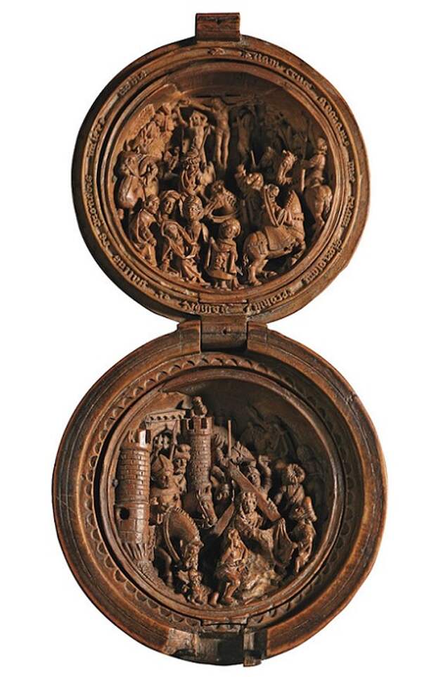 Prayer Nut - шедевр средневековых голландских мастеров.