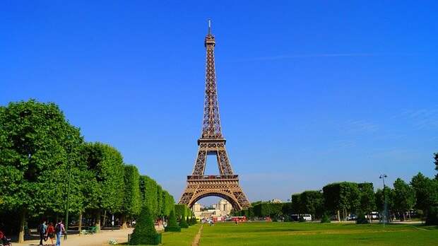 paris-1175022_640.jpg