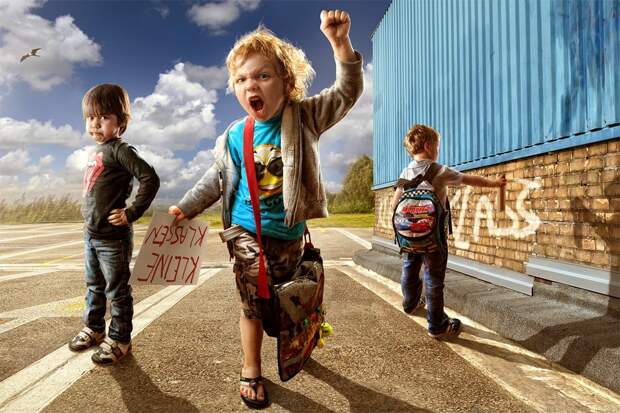 childhood09 Детство в кадре: папа фотографирует сына
