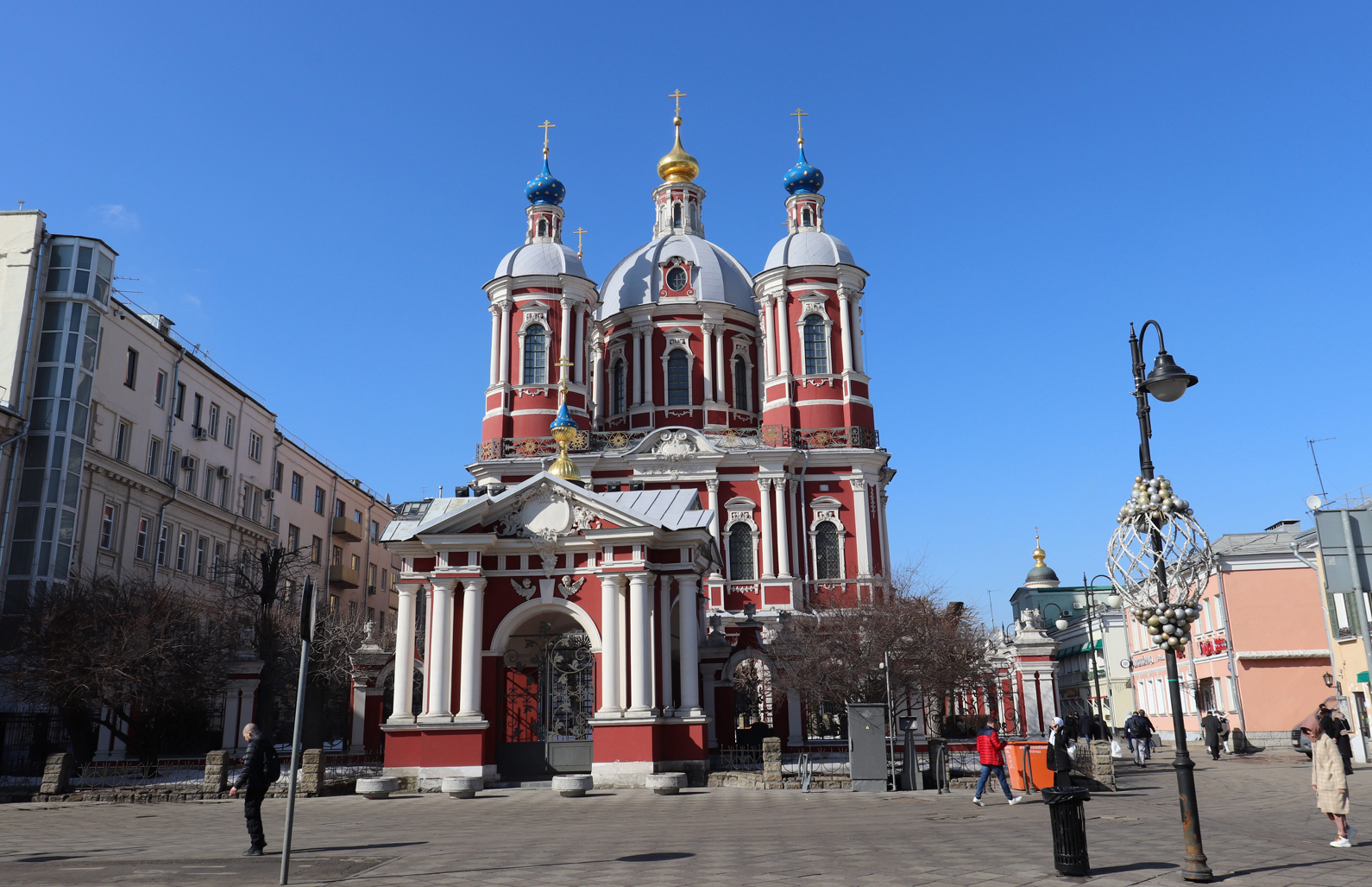 Московская православная церковь, названная в честь папы Римского