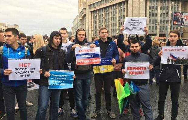 Размышления о протестах российского оппозиционного меньшинства.
