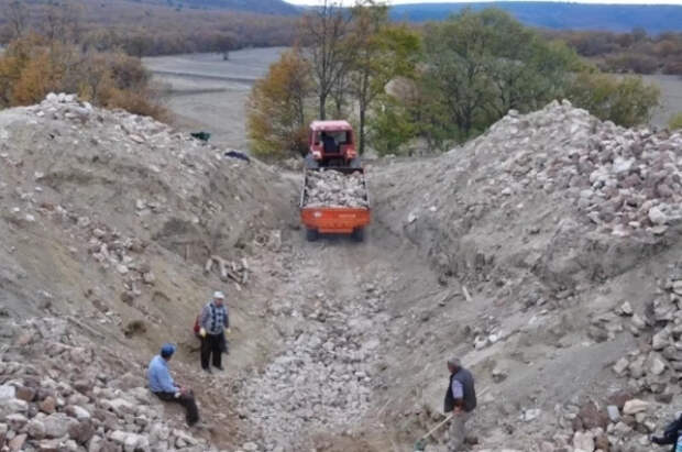 Ученые нашли в Турции древнюю гробницу члена семьи легендарного царя Мидаса