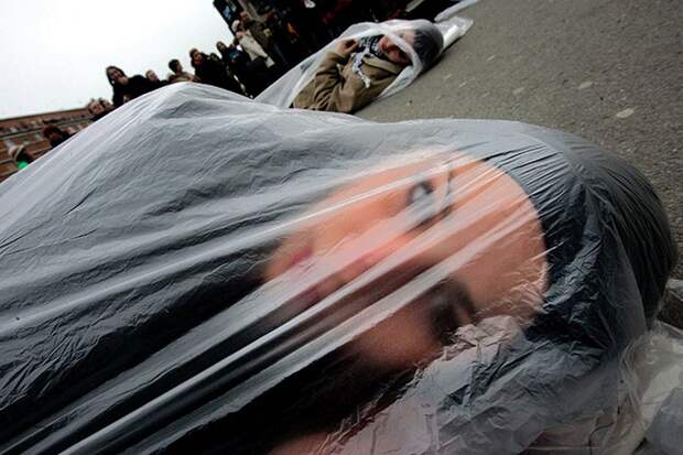 Женские протестные движения в ярких фотографиях