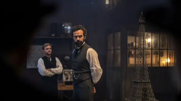 История Эйфелевой башни и актёрская импровизация Джеймса Макэвоя: главные кинопремьеры недели