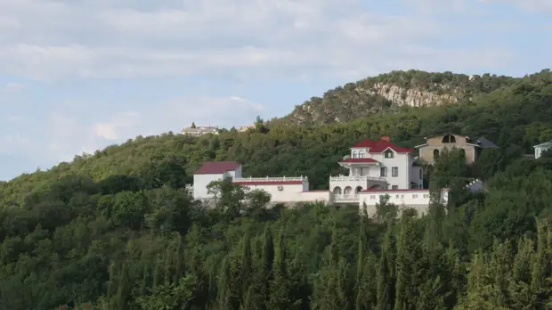 В Крыму ограничили посещение лесов