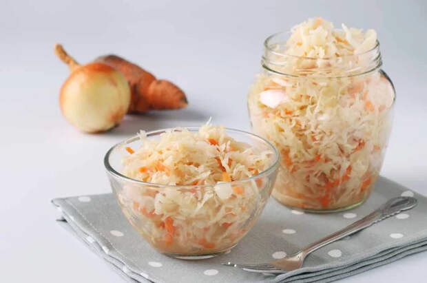 Врач Корнилова рассказала , чем полезная квашеная капуста