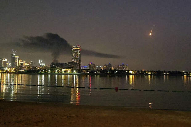 РИА Новости: в районе порта Джабаль Али в Дубае прозвучал сильный врыв