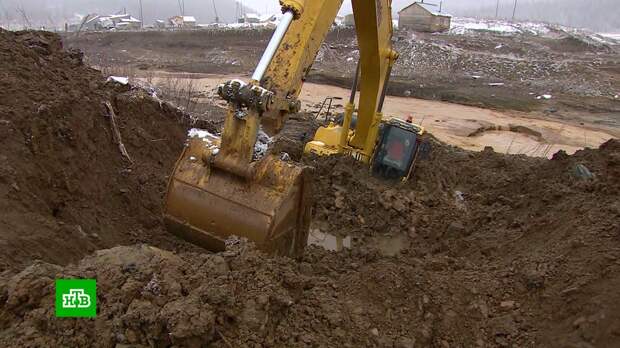 Прорыв дамбы: на поселок вахтовиков обрушилась 4-метровая волна