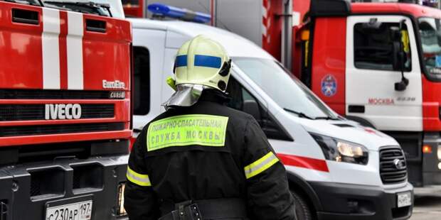 Пожар произошел в пятиэтажке на Хорошевском шоссе