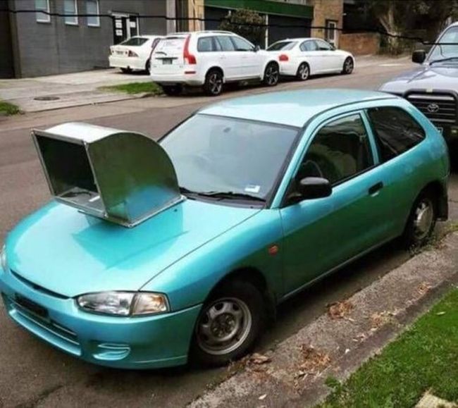 Свежие автоприколы (32 картинки)