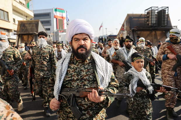 Риски военной эскалации между США и Ираном оценили