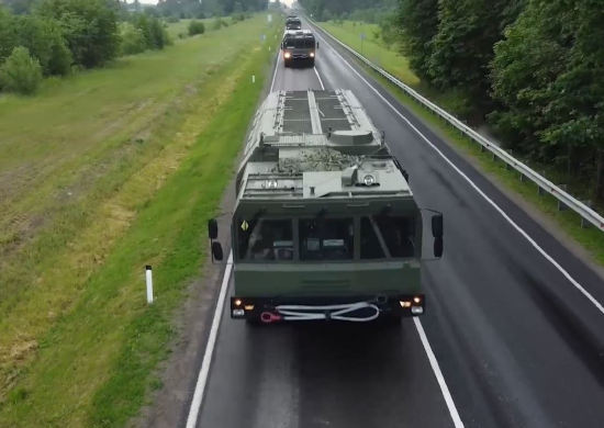 Соединения Ленинградского военного округа отрабатывает учебно-боевые задачи в рамках второго этапа учений нестратегических ядерных сил