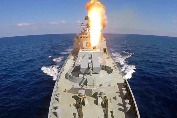 ВМФ России и ПВО отразили массированную атаку на Севастополь (ВИДЕО) | Русская весна