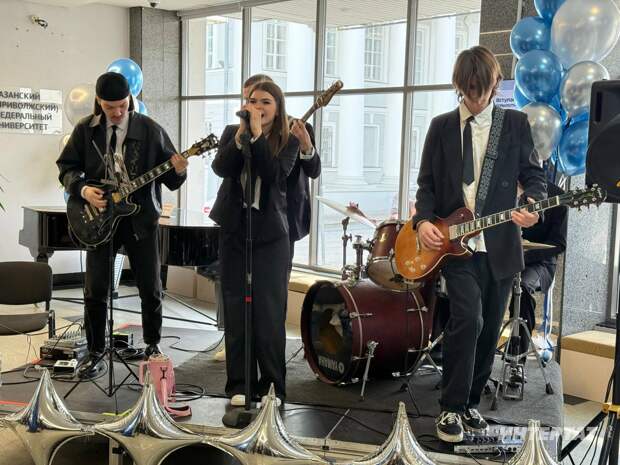 «Уникаль оешма һәм дәүләт өчен җитди таяныч» - Студентлар лигасына 30 ел