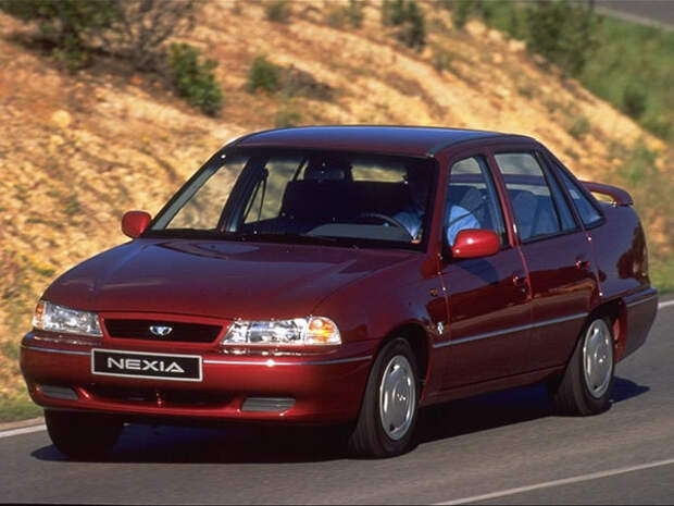 http://img.autoweek.ru/images/catalog/gallery/daewoo/nexia/daewoo-nexia-1996-sedan-350430044_600.jpg