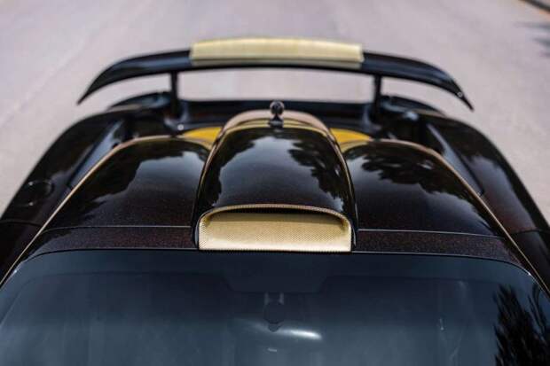 Porsche Gemballa Mirage GT 2005 года "Gold Edition" известного камерунского футболиста