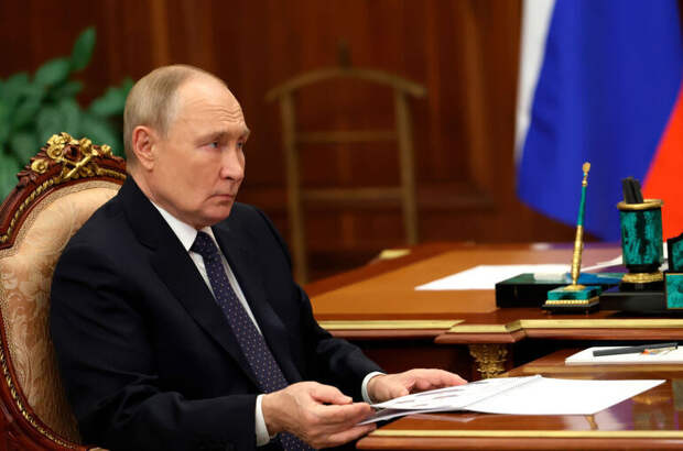 Путин: Родина всегда будет рядом с вдовами своих защитников