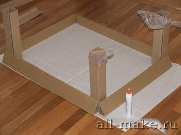 Стол из картона Стол из картона
