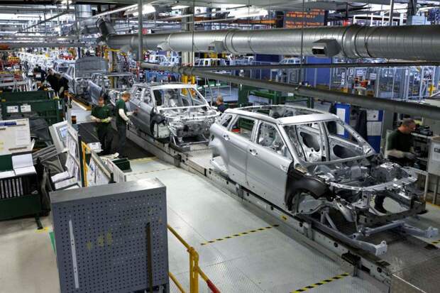 Британская королева открыла новый завод Land Rover