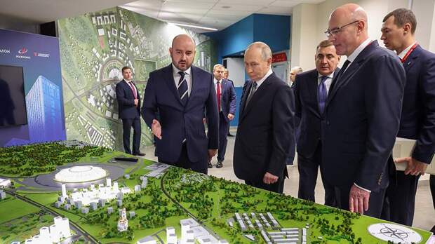 Песков объяснил отсутствие отдельной встречи Путина с губернатором Федорищевым