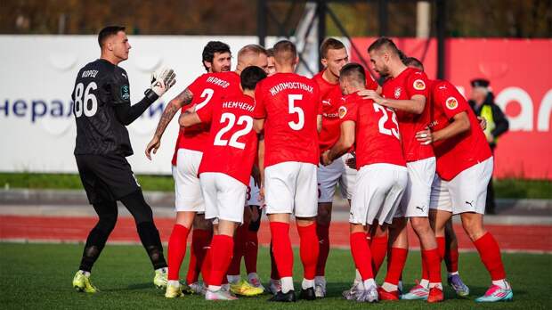 Костромской «Спартак» и «Челябинск» сыграли вничью, забив по три гола