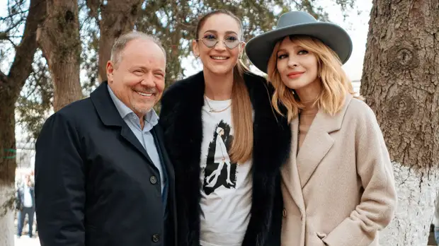 «Жена олигарха» в кирзовых сапогах: на экраны выходит новый комедийный сериал от создателей «Кухни»