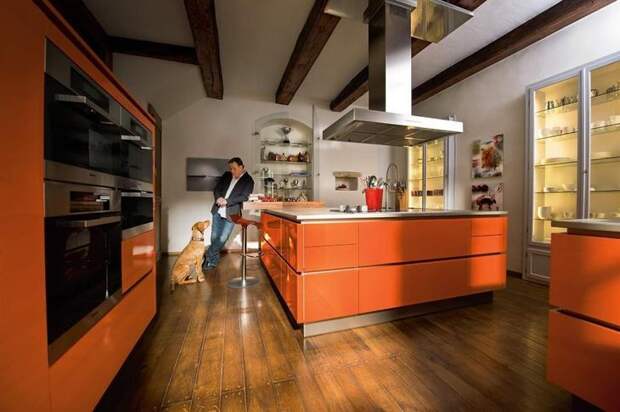 оранжевая кухня дизайн