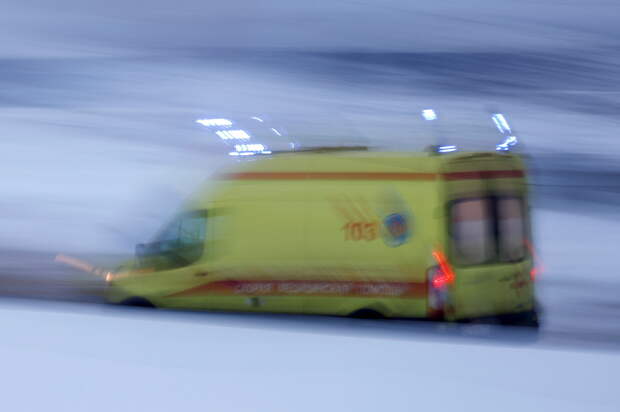 Две россиянки выжили после падения с большой высоты в Москве