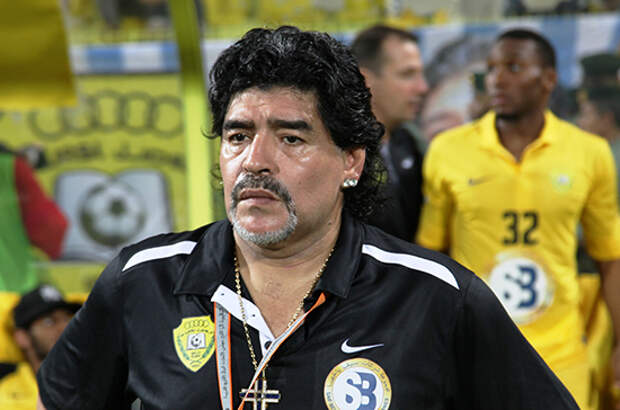 Под подозрение по делу о смерти Марадоны попали еще три медика