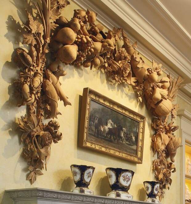 A William and Mary style carved limewood overmantel, titled 'La Creation du Monde' by David Esterly (b. 1944) executed in 1993 Estimate 20,000 — 30,000 USD