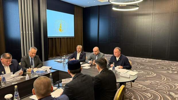 Самарада Идел буе федераль округы татар иҗтимагый оешмалары активы белән җыелыш узды