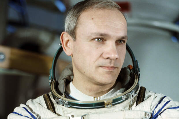 Владимир Джанибеков.