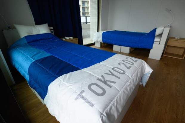 Ирландский спортсмен опроверг фейк об антисексуальных кроватях для олимпийцев (Видео)