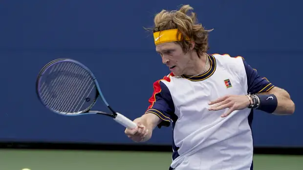 Рублёв проиграл американцу в стартовом матче на «Мастерсе» в Париже