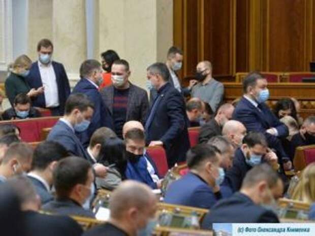 Спустя 7 лет Кабмин проснулся и ввел санкции против авиакомпаний РФ за полеты в Крым