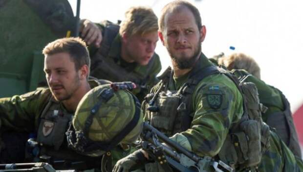 Швеция возобновляет призыв на военную службу из-за активности России