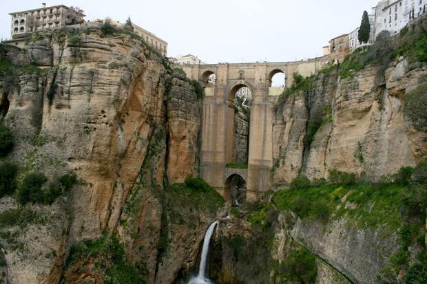 Ronda 2 Ронда: город на скалах и душа Андалусии