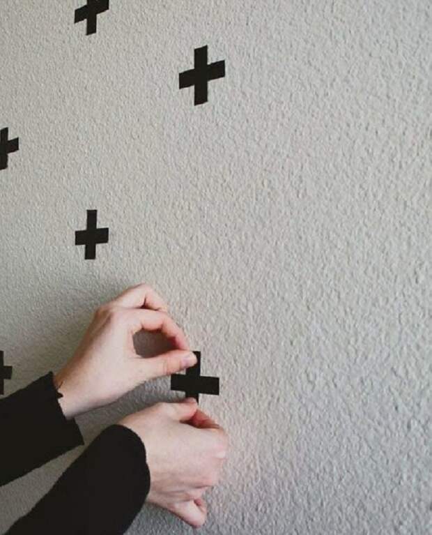 декорирование стен в спальне своими руками