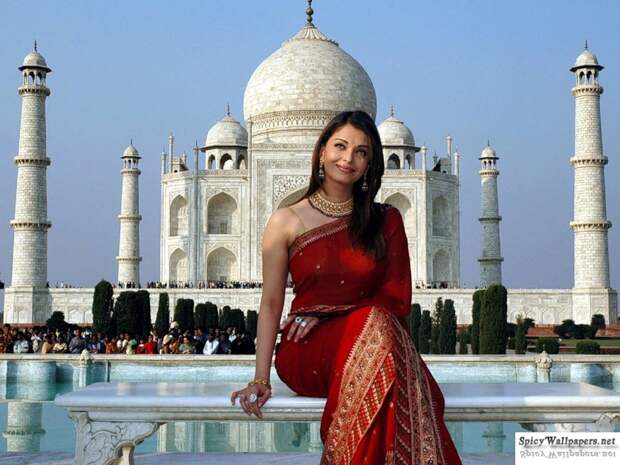Индийское сари – зеркало души восточной женщины.