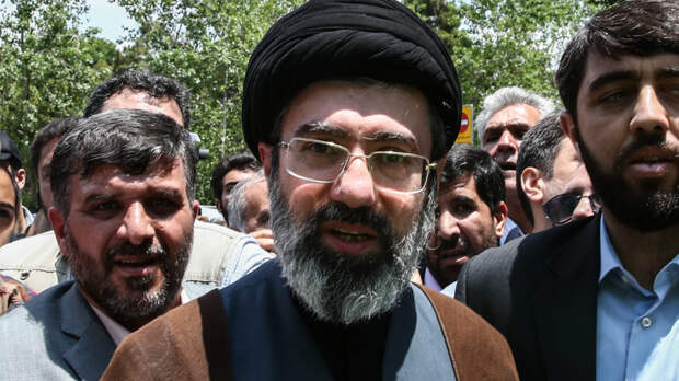 Аятолла Моджтаба Хаменеи: Иран хочет мира, но не собирается отказываться от своих прав