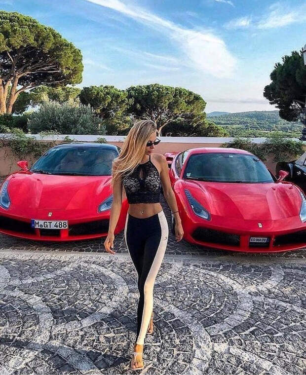 Богатые детки празднуют приход лета в Instagram