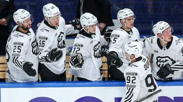 "Трактор" впервые за 8 игр дома обыграл "Локомотив" в КХЛ